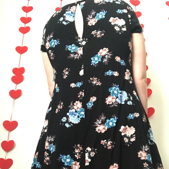 Button Up F21 Floral Tunic/Sundress - Picture 2 of 4
